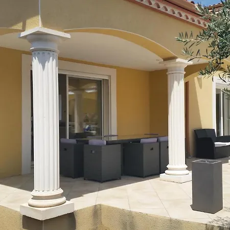 4 Bedroom Cozy In Grau D'agde *