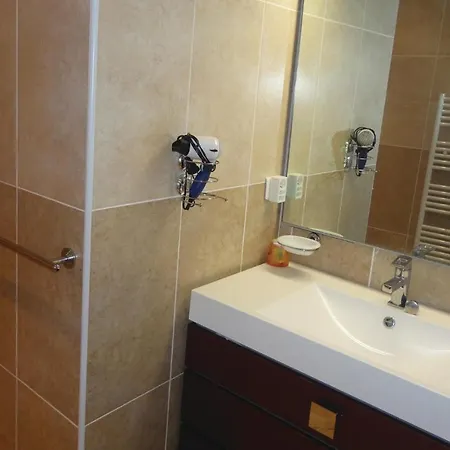 4 Bedroom Cozy In Grau D'agde *