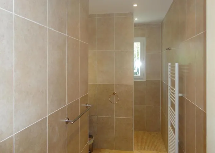 4 Bedroom Cozy In Grau D'agde Сasa de vacaciones *