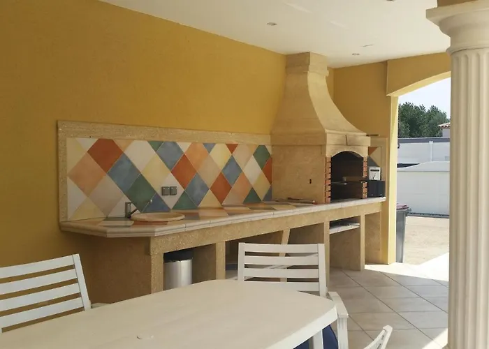 4 Bedroom Cozy In Grau D'agde Le Grau d'Agde