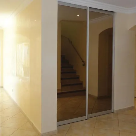 4 Bedroom Cozy In Grau Dagde *