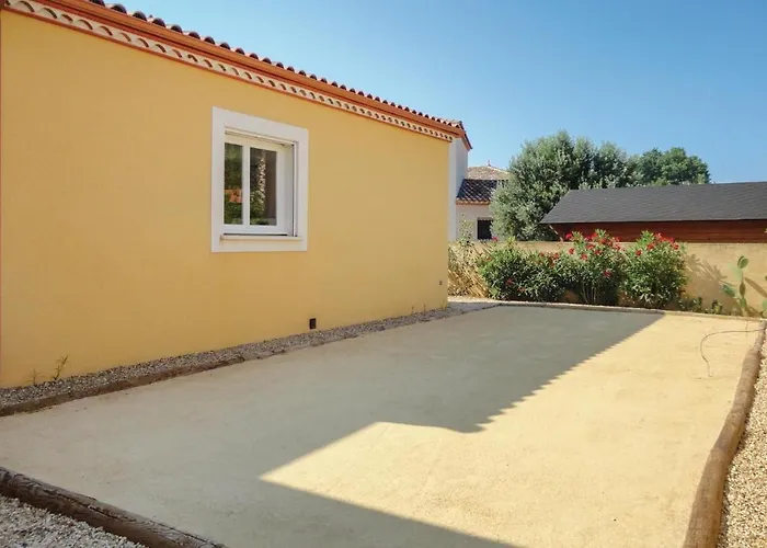 4 Bedroom Cozy In Grau D'agde * Le Grau-d'Agde